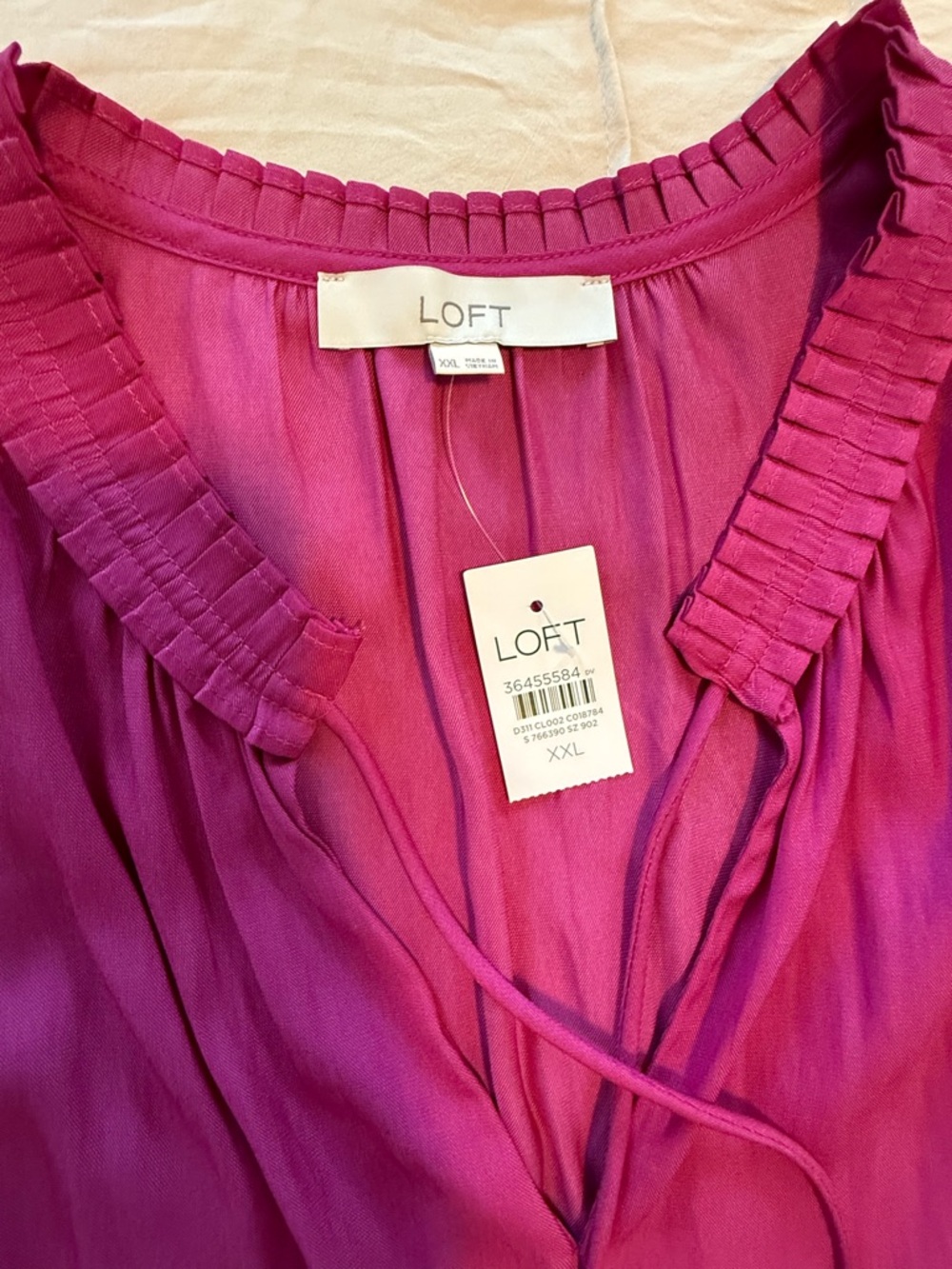 LOFT Women's Sleeveless Pintuck Shoulder Shell Top in Fuchsia Size XXL NWT - Picture 3 of 5
